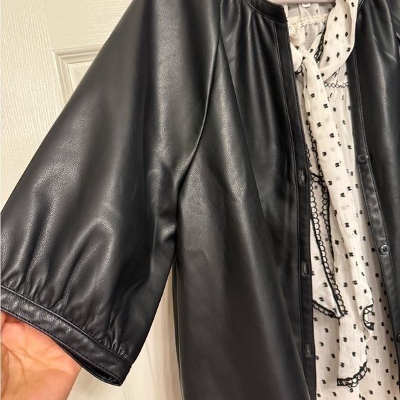 New - Vegan (faux) butter soft leather button jacket - Picture 3 of 7